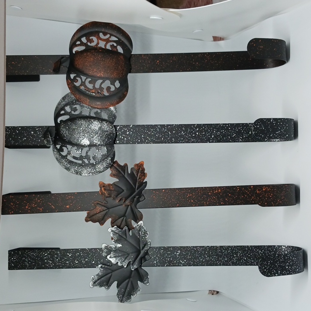 Wreath hooks